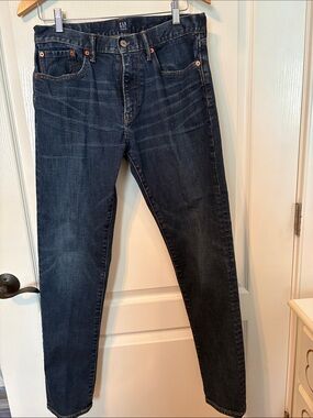 GAP Men's Jeans in Dark Indigo Wash athletic cut 30 x 32